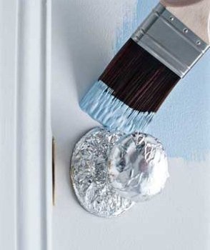 как правильно покрасить деревянную дверь