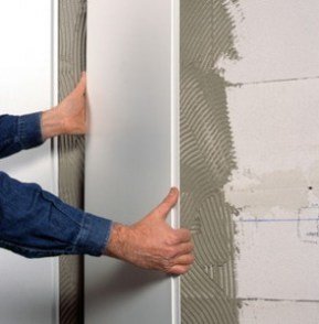 Как крепить стеновые панели